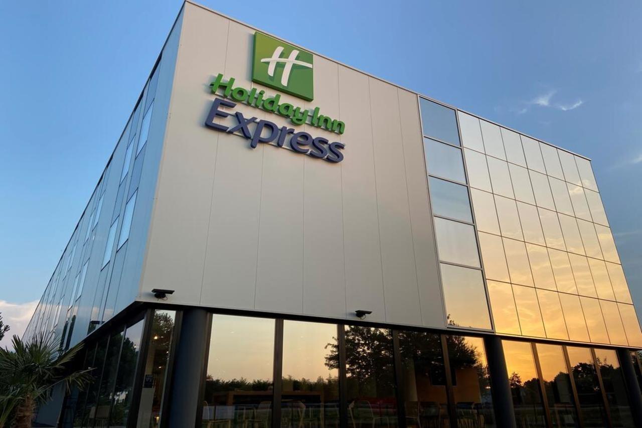 Holiday Inn Express - Arcachon - La Teste, An Ihg Hotel Exteriör bild